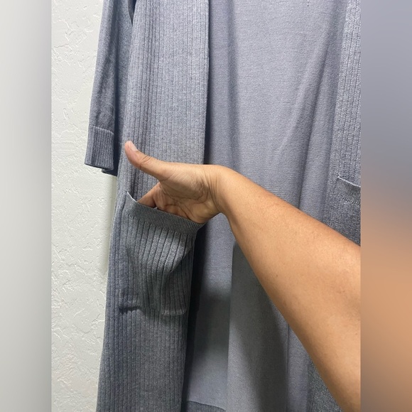 Lovecode size medium Gray Long Cardigan three-quarter sleeve with Pockets - Picture 2 of 4